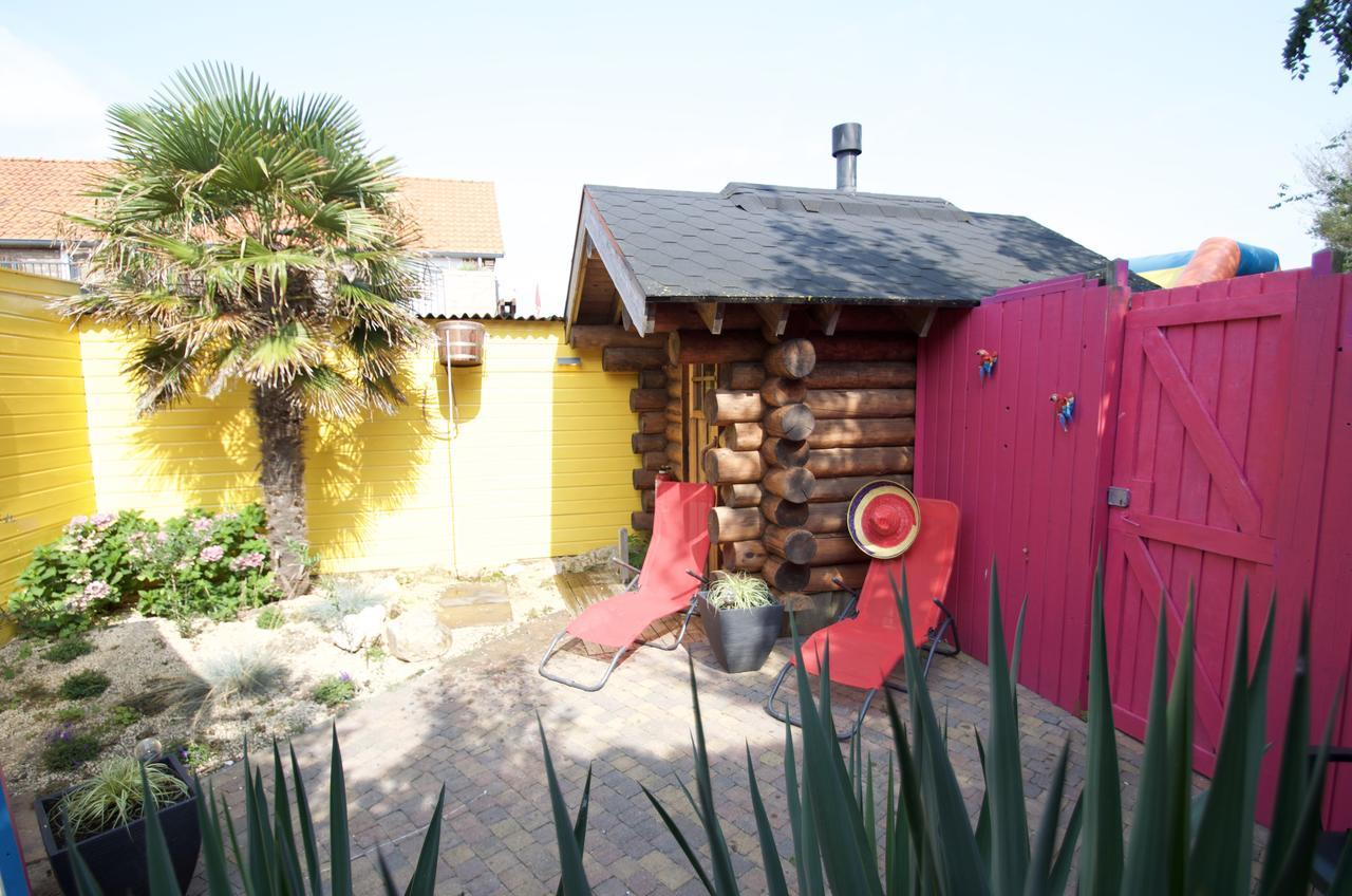 Hotel Dolores Ameland Nes  Exterior photo